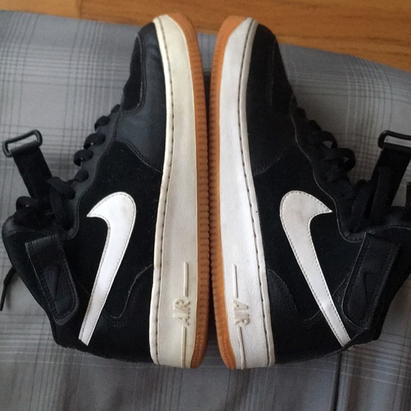 black nike gum bottom